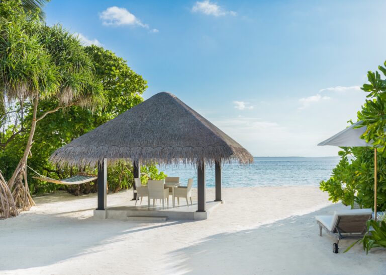 Deluxe Beach Villa with Private Family Pool 6